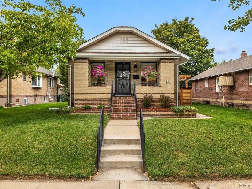 2745 W 40th Avenue, Denver CO 80211