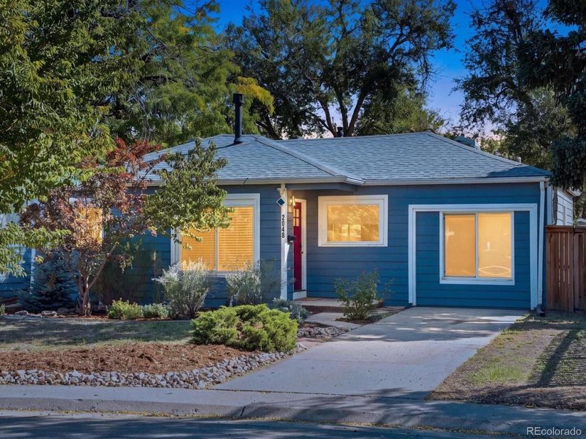 2048 Iola Street, Aurora CO 80010
