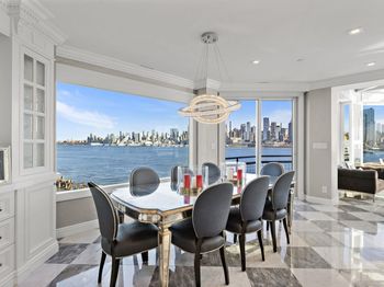 600 Harbor Blvd