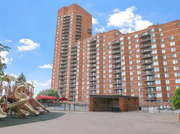 426 Harmon Cove Tower