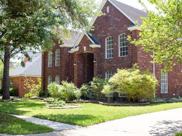 3222 Serene Oak Drive, Sugar Land TX 77478