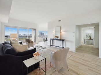 2001 Holcombe Boulevard