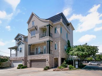 1415 Maple Stream Drive