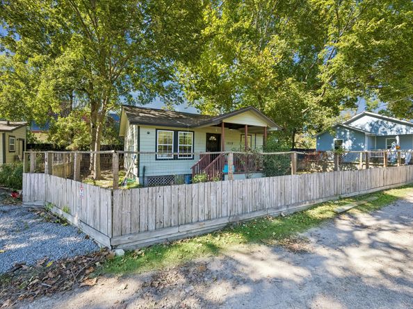 1218 & 1216 Paul Quinn Street, Houston TX 77091