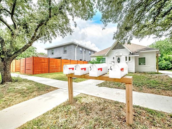1511 Scharpe Street Street, Houston TX 77023