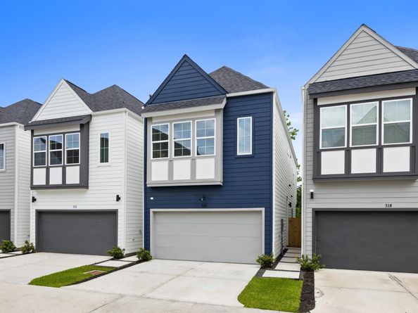 326 Neyland Street, Houston TX 77022