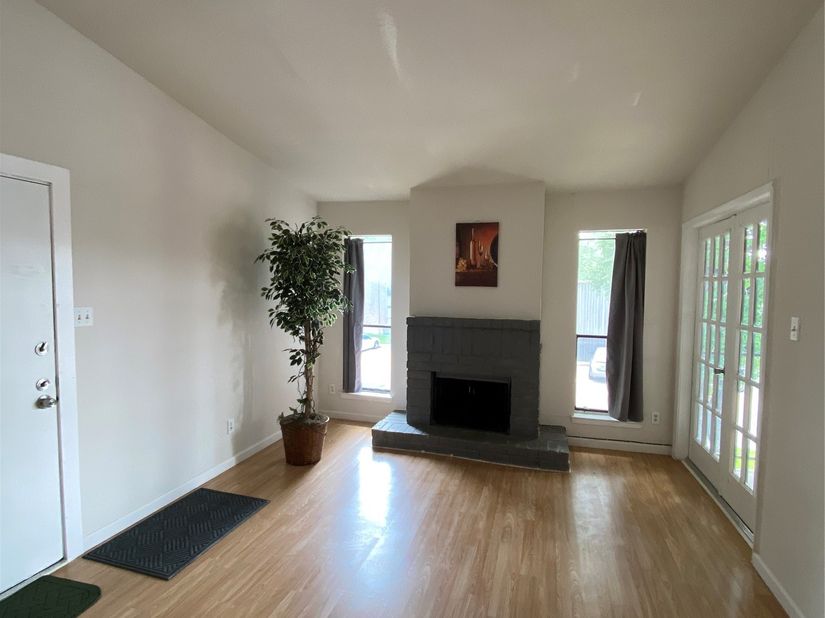 9000 Bissonnet Street 706, Houston TX 77074
