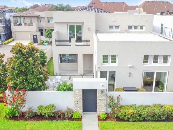 11606 Royal Parkside Place, Houston TX 77082