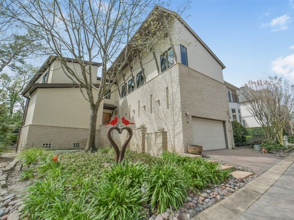 15 Hudson Circle, Houston TX 77024