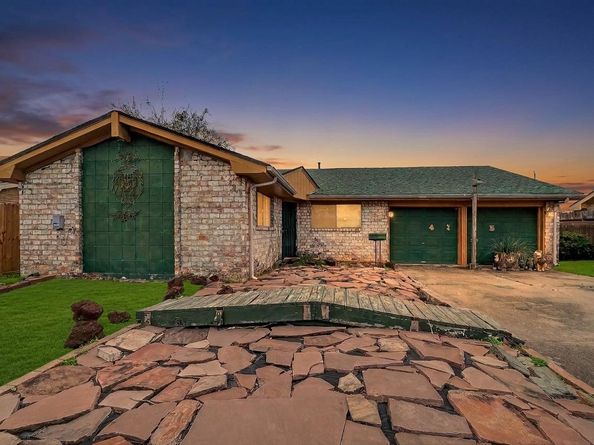 4115 Dalmatian Drive, Houston TX 77045