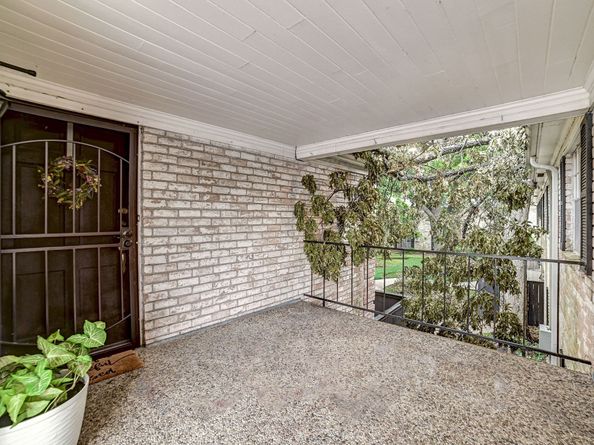 7900 Westheimer Road 202, Houston TX 77063