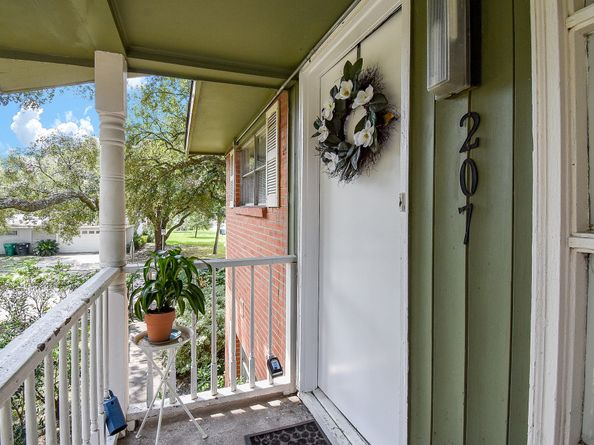 5542 Holly Street 207, Houston TX 77081