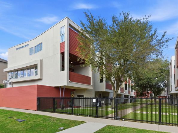 1119 W 17th Street, Houston TX 77008