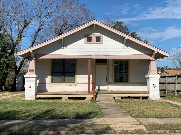 206 Cosmos Street, Houston TX 77009