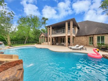 6102 Logan Creek Lane