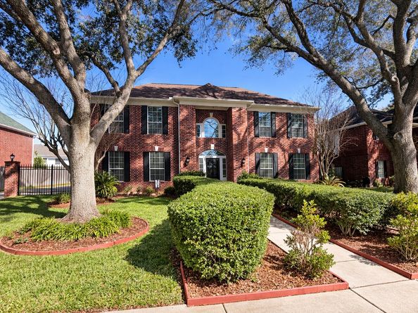 2106 Shade Crest Drive, Richmond TX 77406