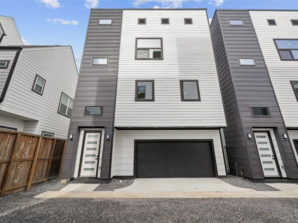 323 N Nagle Street, Houston TX 77003