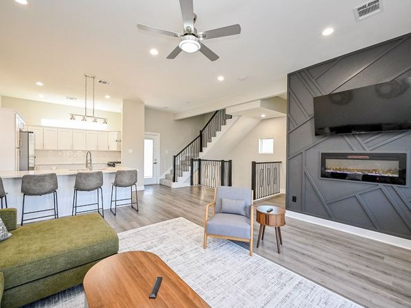 4746 S Mallow Street E, Houston TX 77033