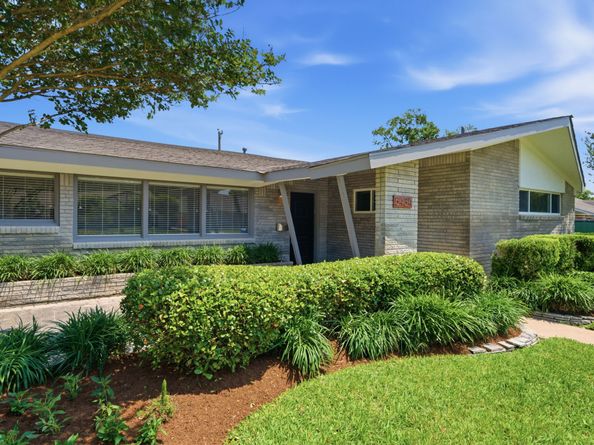5434 Valkeith Drive, Houston TX 77096