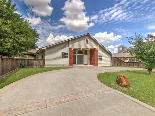 6946 Cole Creek Drive, Houston TX 77092