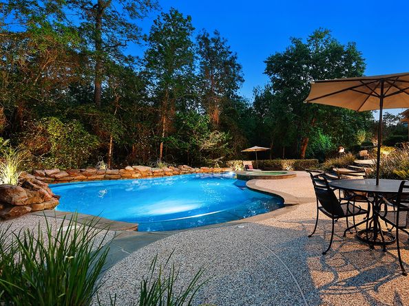 122 E Bracebridge Circle, The Woodlands TX 77382