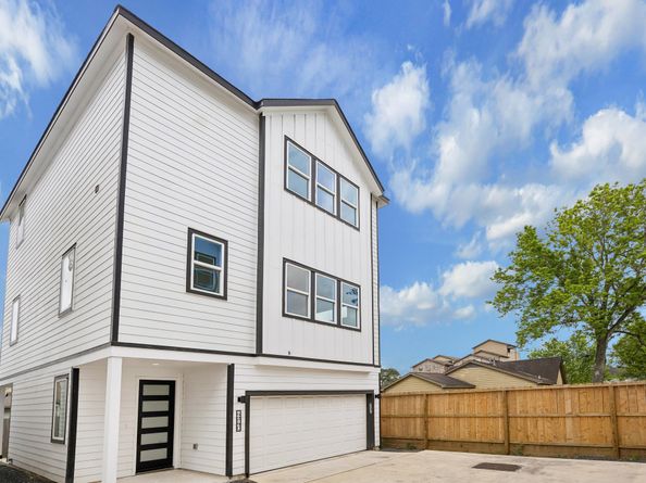 424 Sikes Street C, Houston TX 77018