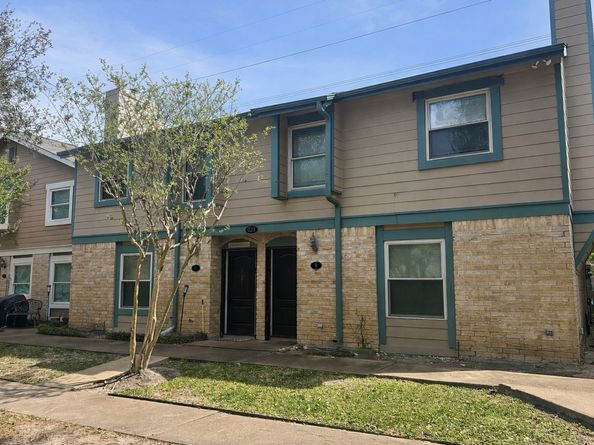 720 Memorial Mews Street, Houston TX 77079
