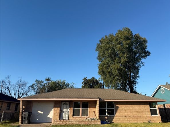 9331 Laura Koppe Road, Houston TX 77078
