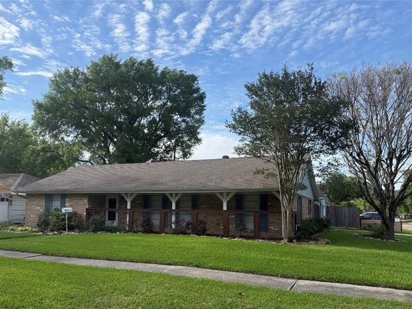 5933 Imogene Street, Houston TX 77074