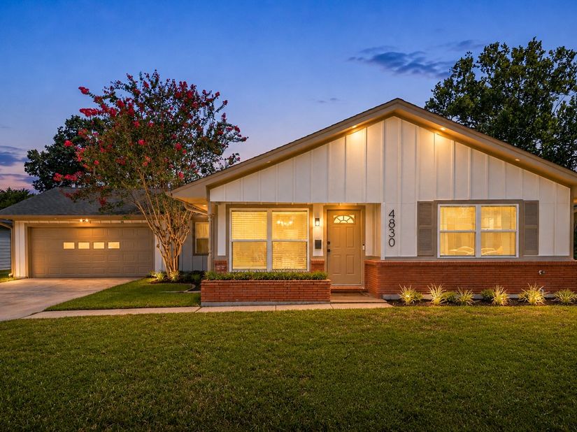 4830 Hummingbird Street, Houston TX 77035