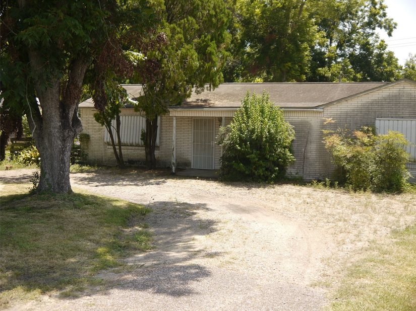 9309 Emnora Lane, Houston TX 77080