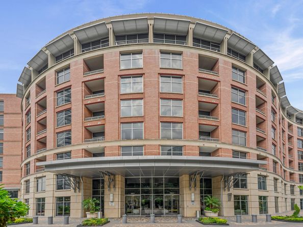 1901 Post Oak Boulevard 1601, Houston TX 77056