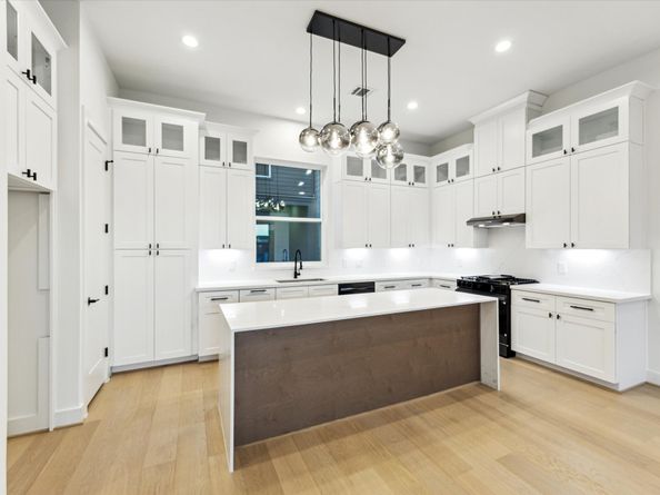 3030 Lamar Street, Houston TX 77003