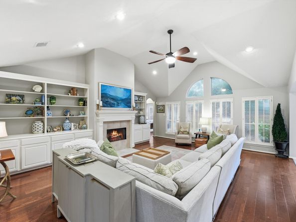 38 Wimberly Way, Conroe TX 77385