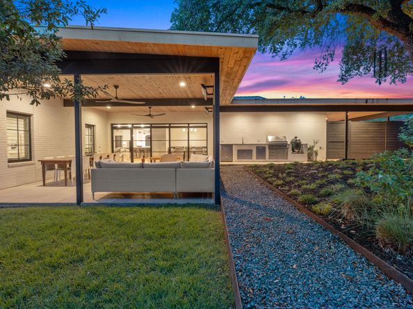 5823 Trailridge Drive, Austin TX 78731