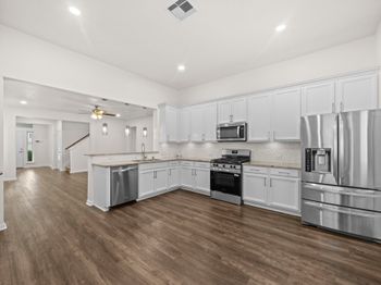 8122 Heartbrook Field Lane