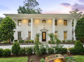 542 Ramblewood Road