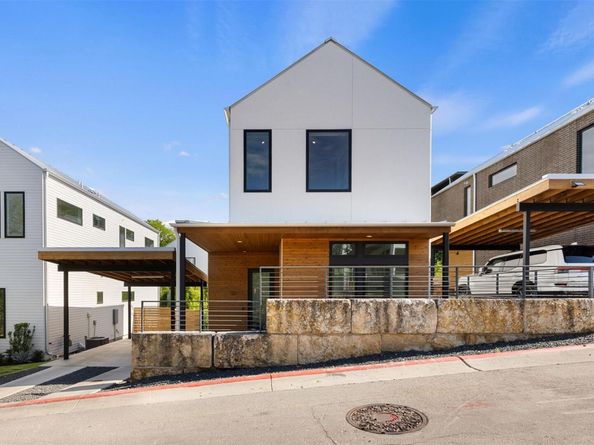 900 S 2nd ST 22, Austin TX 78704