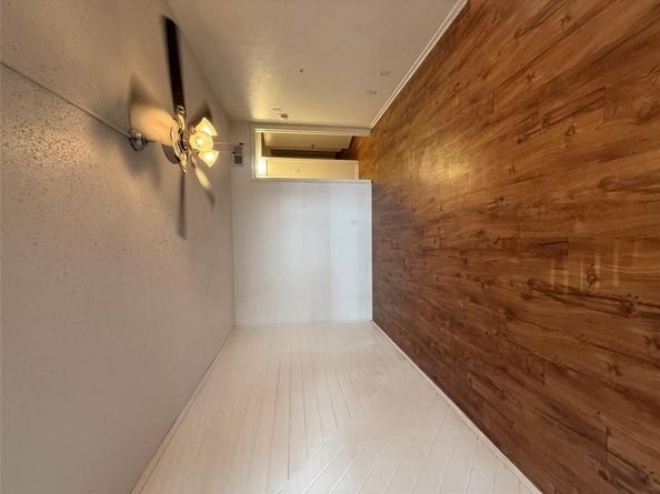 2704 Salado ST 106, Austin TX 78705