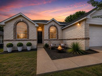 5318 Hickory DR