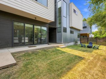 3700 Garden Villa LN