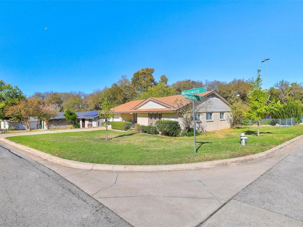 7210 Meadowood DR, Austin TX 78723