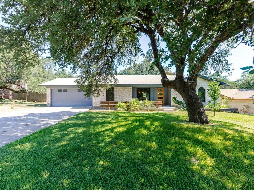 1300 Old Cedar LN, Austin TX 78758