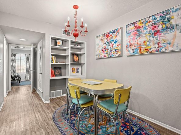 2425 Ashdale DR 78, Austin TX 78757