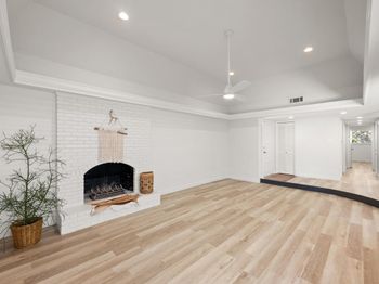 3204 Maywood Ave