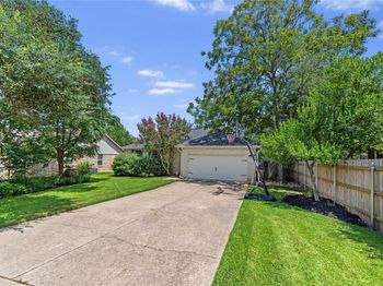 9131 Edwardson LN