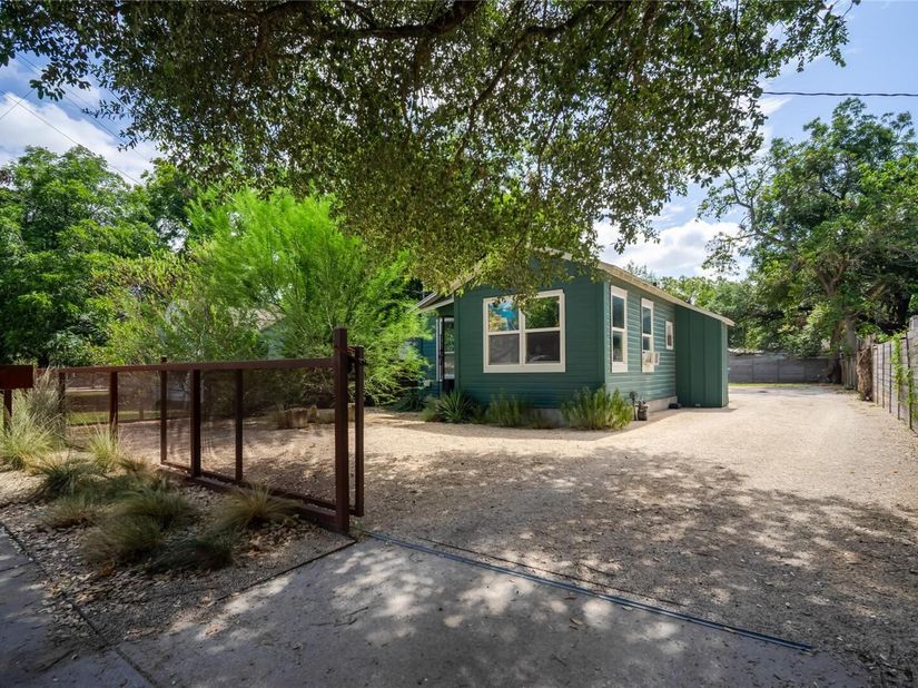 719 Springdale RD, Austin TX 78702