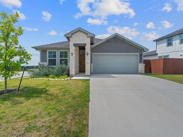 601 S Loriner WAY, Liberty Hill TX 78642