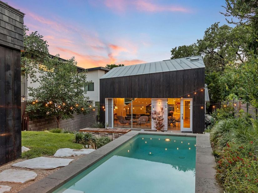 1303 1/2 Hillside Ave, Austin TX 78704