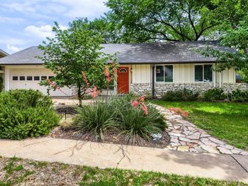 2501 Audubon PL